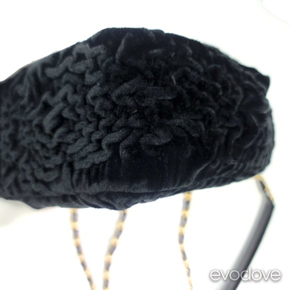 SOLD Classic Flap 2021 Cruse Collection Black & Gold Velvet Bag - Picture 13 of 16